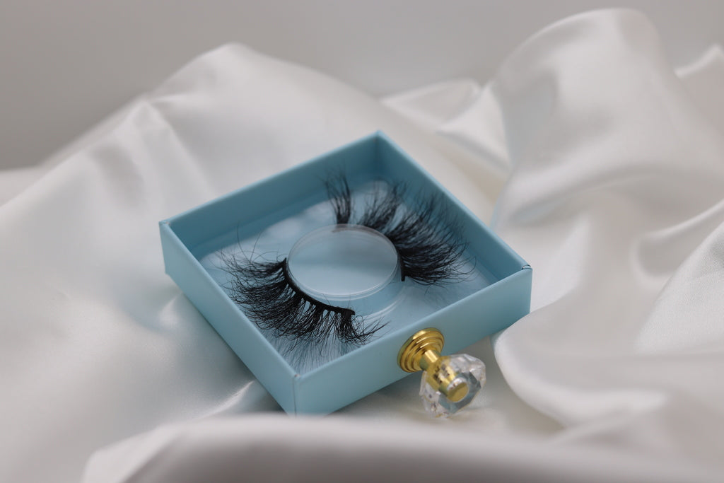 Luxxx | Premium Mink Lashes (Cruelty Free)