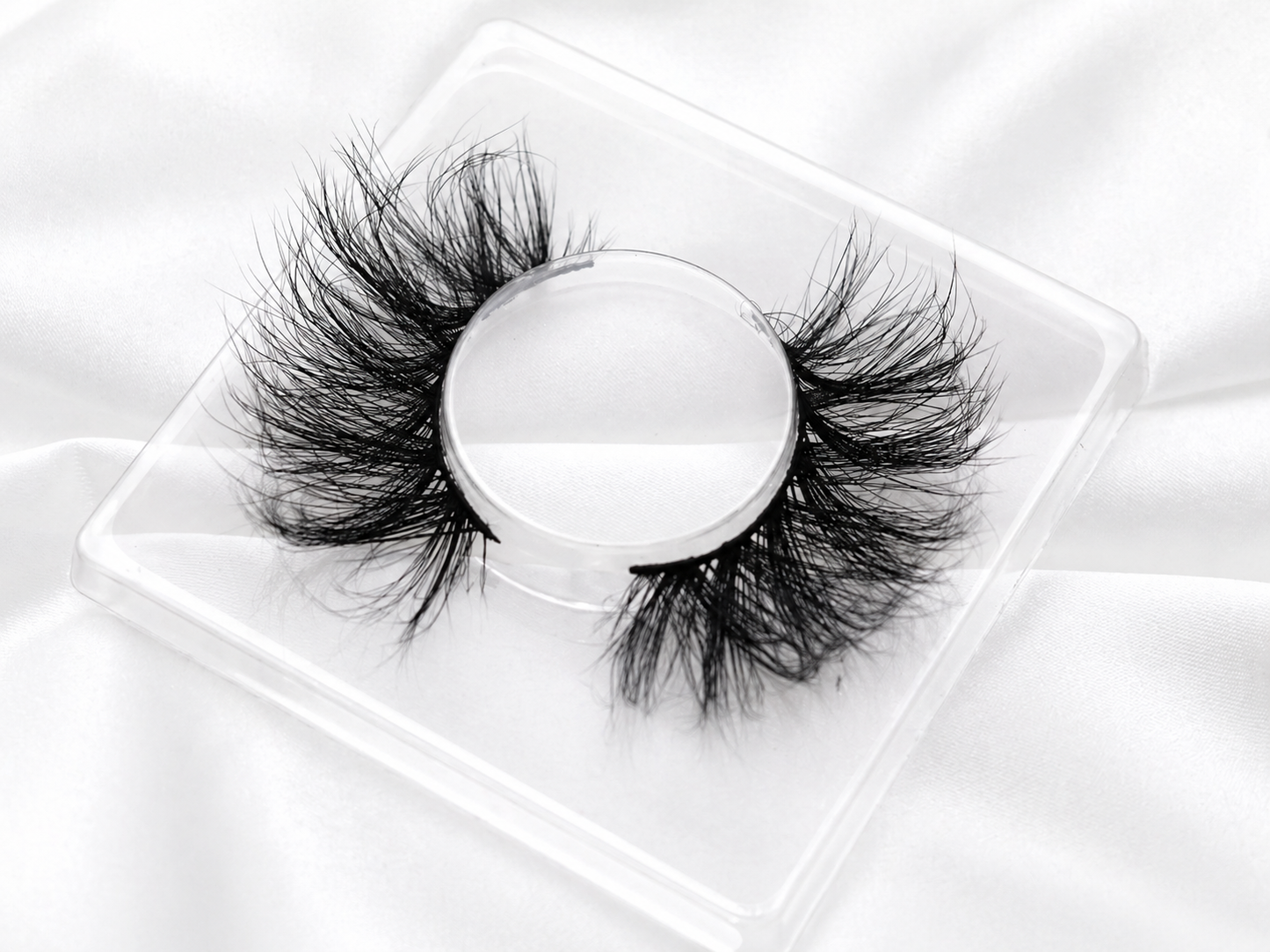 Miami | Silk Premium Mink Lashes (Cruelty Free)
