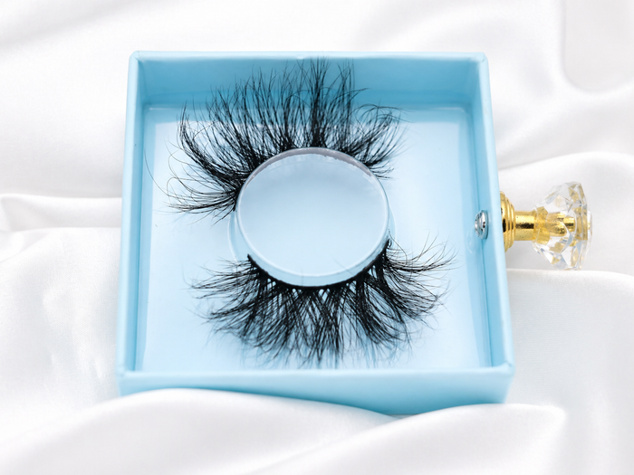 Miami | Silk Premium Mink Lashes (Cruelty Free)