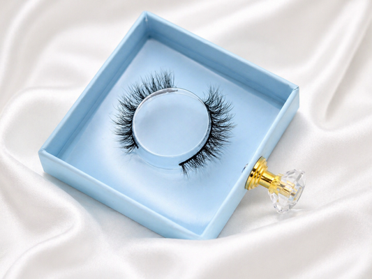 Viv | 3D Premium Mink Lashes (Cruelty Free)