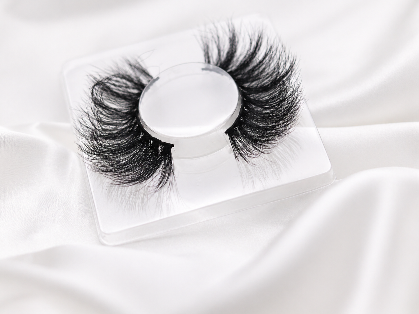 Vegas | Silk Premium Mink Lashes (Cruelty Free)