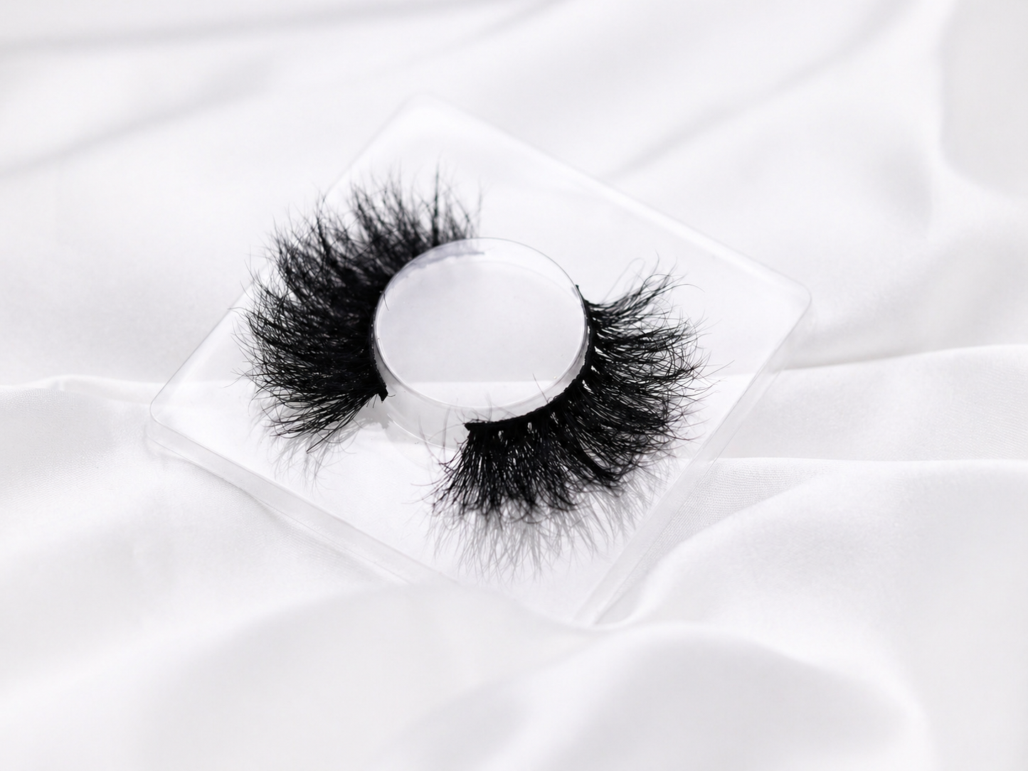 LA | Silk Premium Mink Lashes (Cruelty Free)