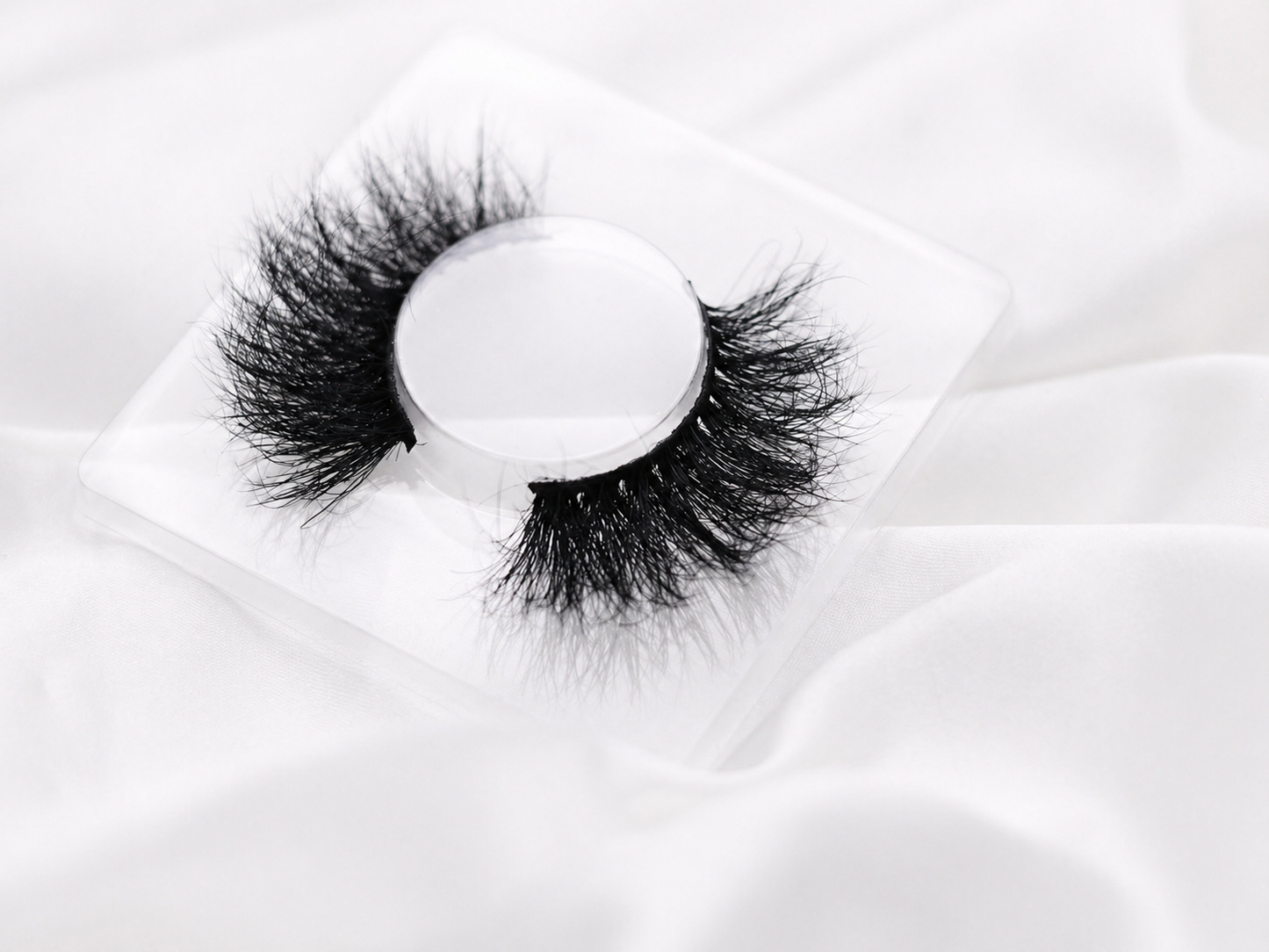 LA | Silk Premium Mink Lashes (Cruelty Free)