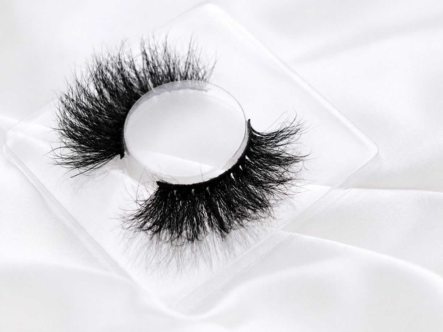 LA | Silk Premium Mink Lashes (Cruelty Free)