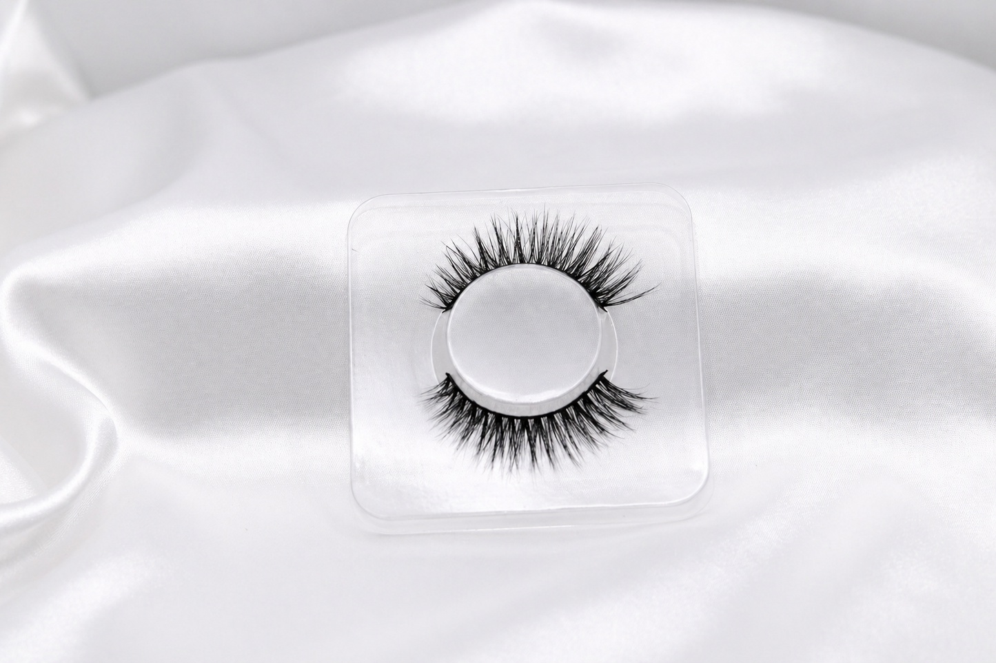 Jackie K | 3D Premium Mink Lashes (Cruelty Free)
