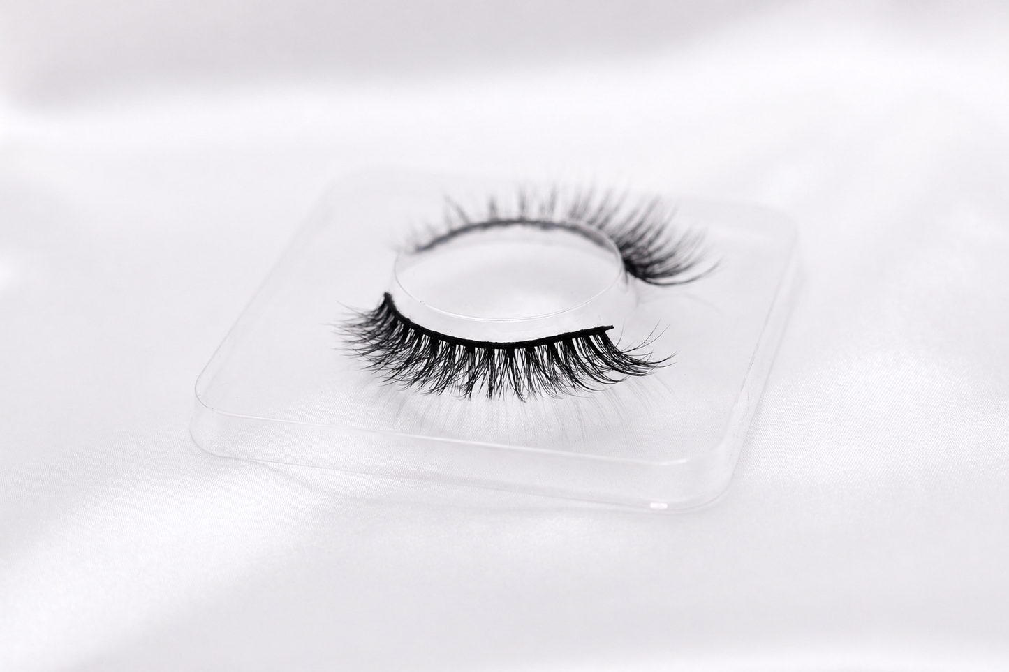 Jackie K | 3D Premium Mink Lashes (Cruelty Free)
