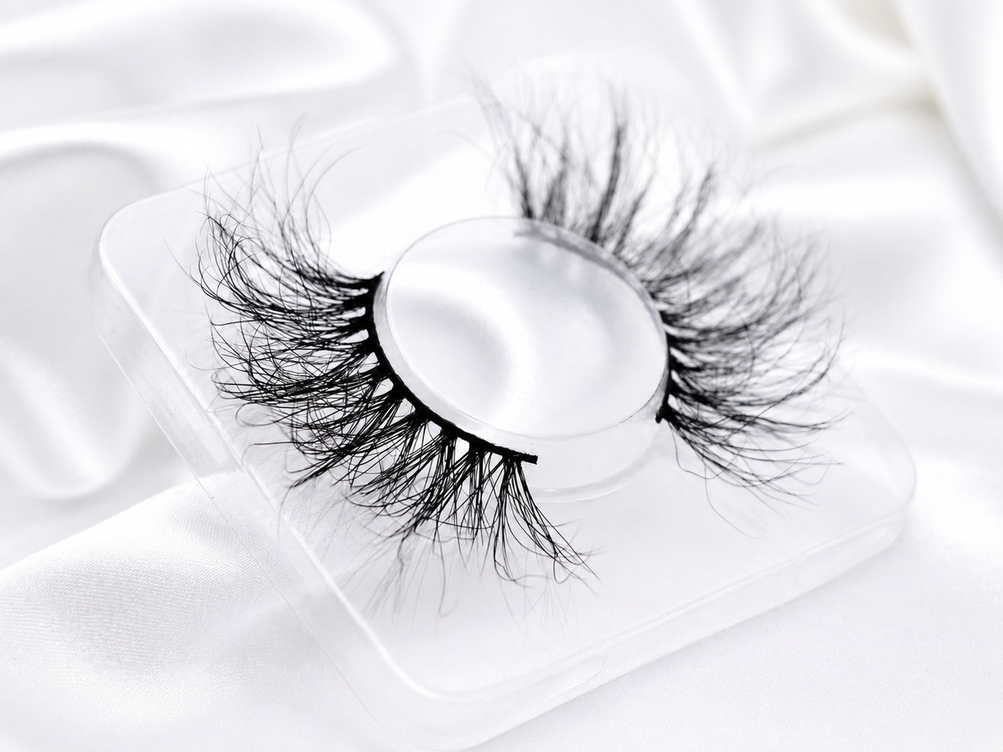 Syd | Premium Mink Lashes  (Cruelty Free)