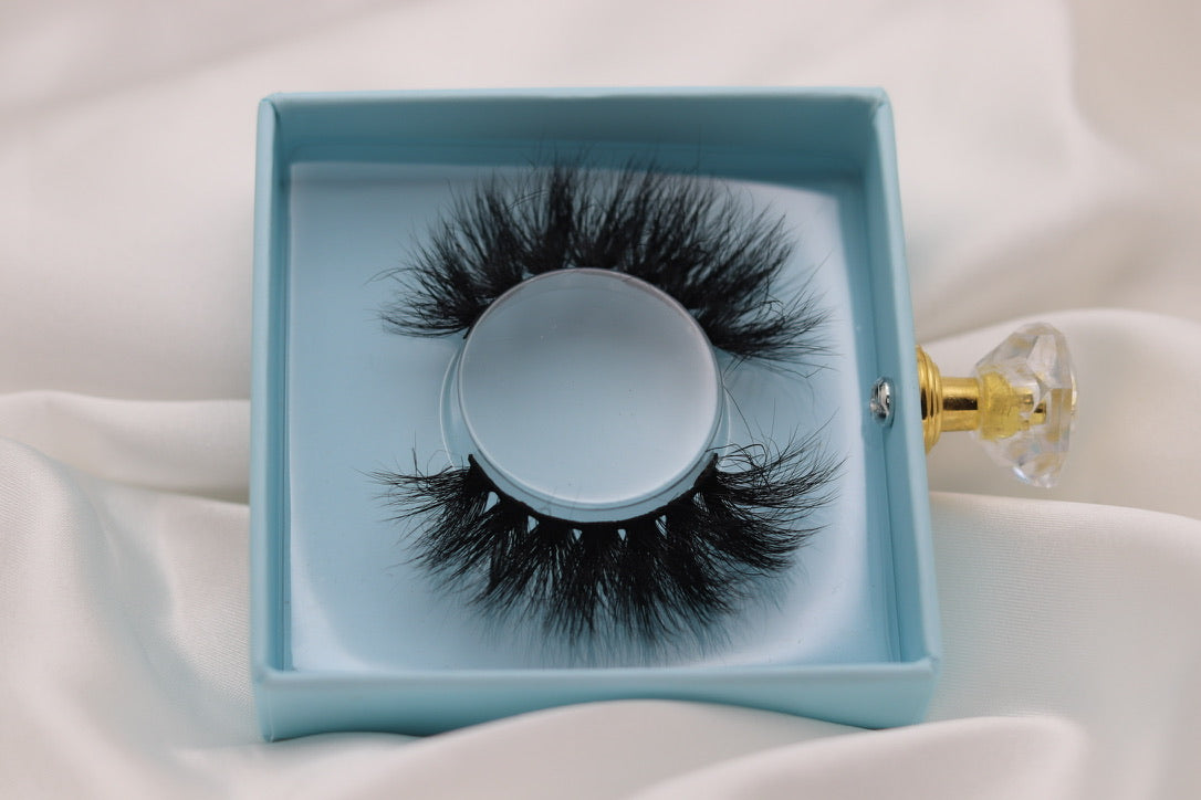 Bambi | Silk Premium Mink Lashes  (Cruelty Free)
