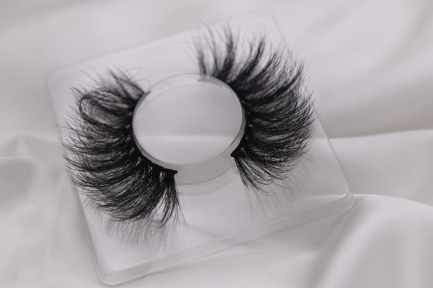 Vegas | Silk Premium Mink Lashes (Cruelty Free)
