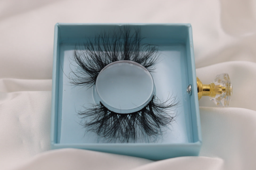 Miami | Silk Premium Mink Lashes (Cruelty Free)