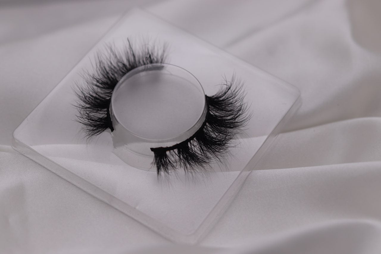 Audrey | 3D Premium Mink Lashes (Cruelty Free)