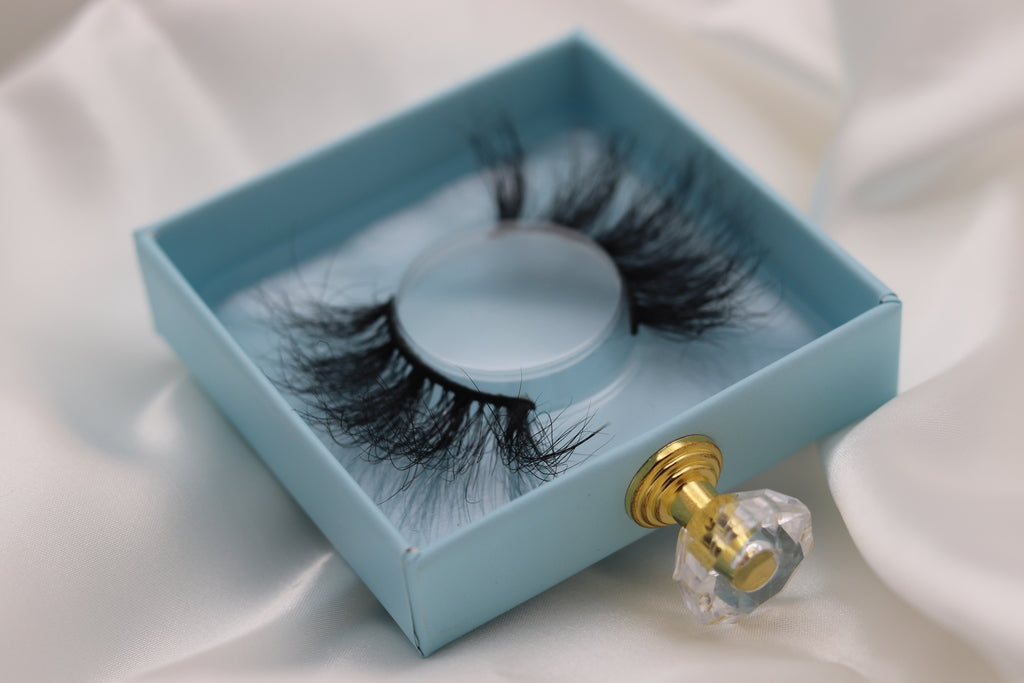 Luxxx | Premium Mink Lashes  (Cruelty Free)