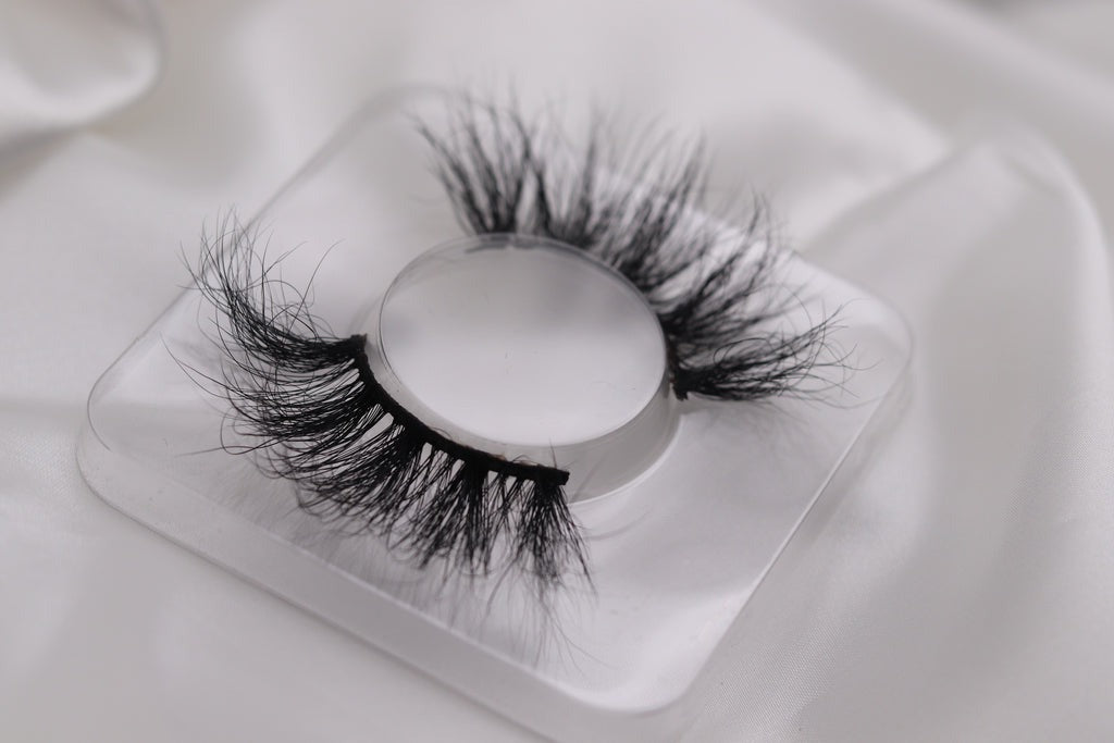 Luxxx | Premium Mink Lashes  (Cruelty Free)
