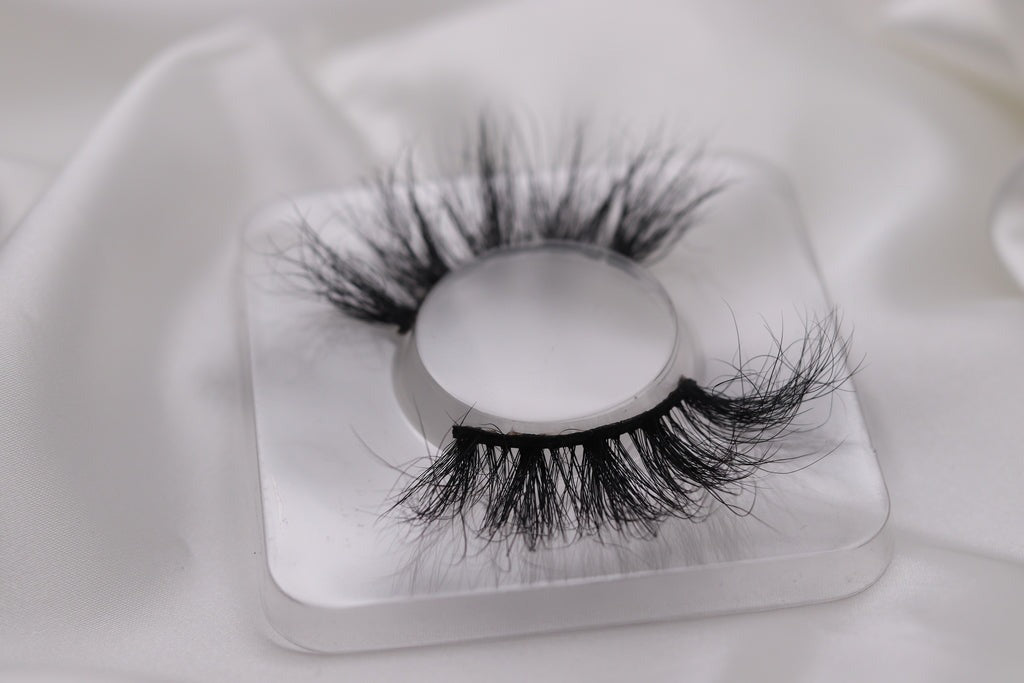 Luxxx | Premium Mink Lashes  (Cruelty Free)