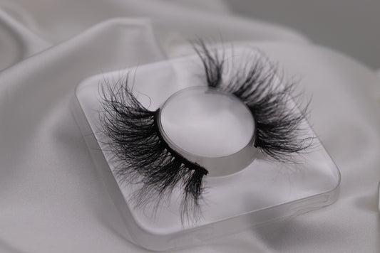 Luxxx | Premium Mink Lashes (Cruelty Free)