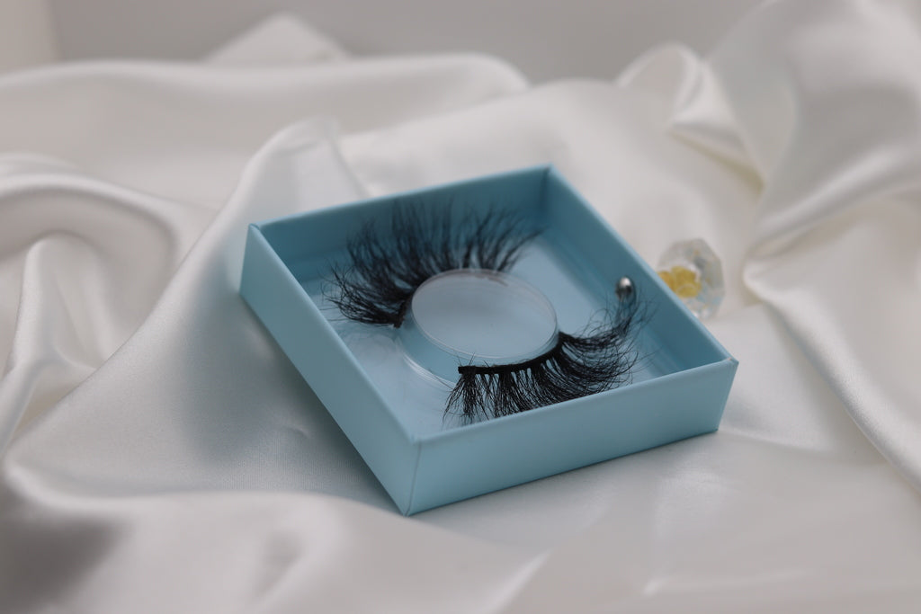 Luxxx | Premium Mink Lashes  (Cruelty Free)
